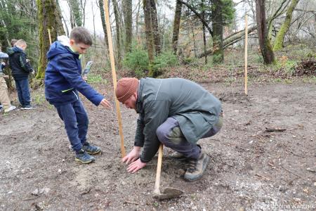 Z zasaditvijo dreves smo uradno odprli kolesarsko povezavo Kamnik–Godič (57)